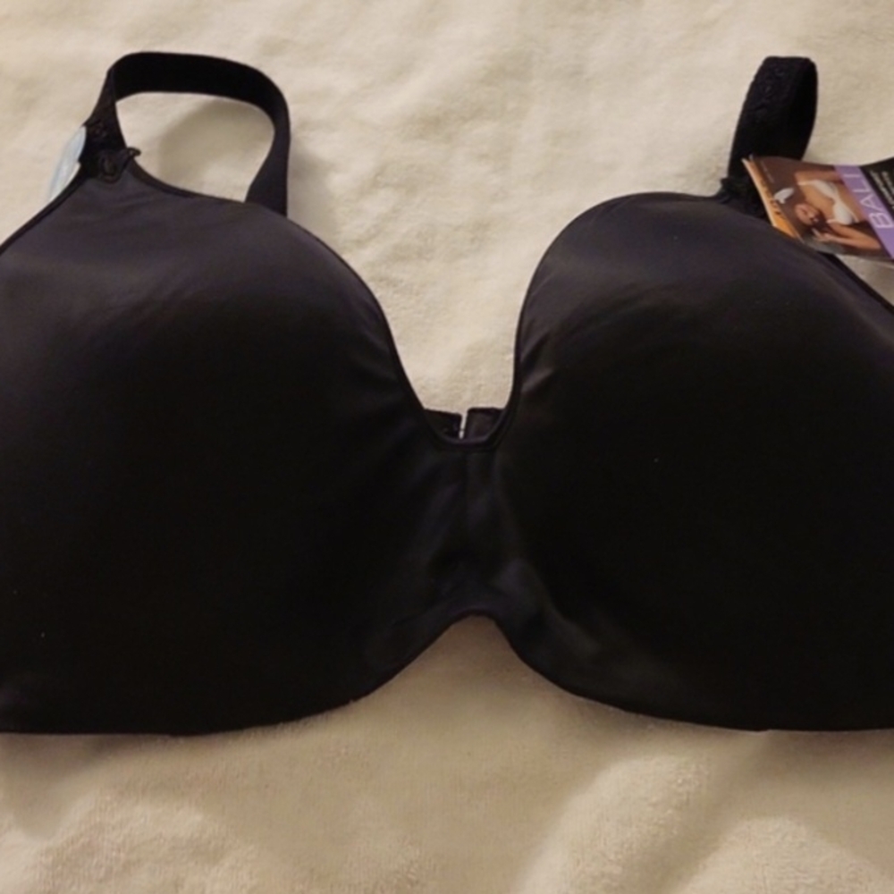42 DD Bali underwire bre New with tags